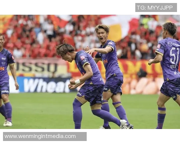 湘南与北九州的激烈对决展现足球魅力与团队精神的完美结合