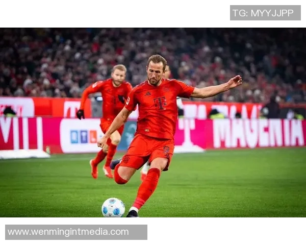 红星对决拜仁欧冠激战回顾与精彩瞬间分析